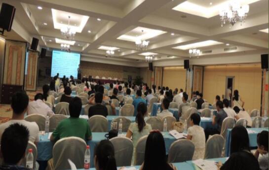 專利檢索分析的工具與技巧