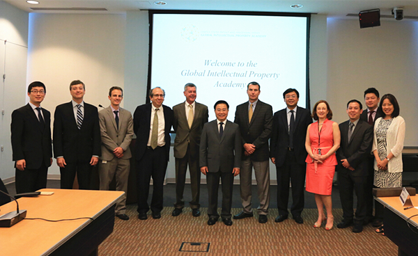 法國的藥品專利保護與公共健康制度安排